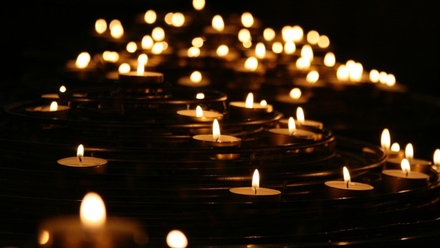 Lichtjesregen: overledenen gedenken met het hele dorp - idee uit Apeldoorn