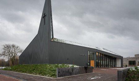 Dankzij gloednieuw, duurzaam kerkgebouw kun je in Gorinchem-Oost niet meer om de kerk heen