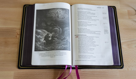 De Bijbel: Een krankjorum boek vol geweld of boek van bevrijding?