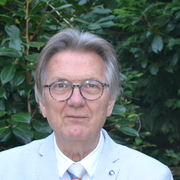 Dr. Piet van Midden