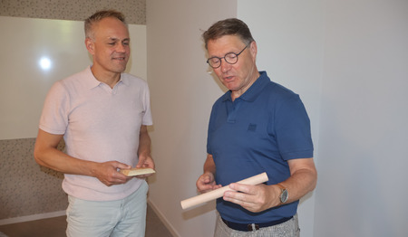 René de Reuver draagt stokje over aan Kees van Ekris