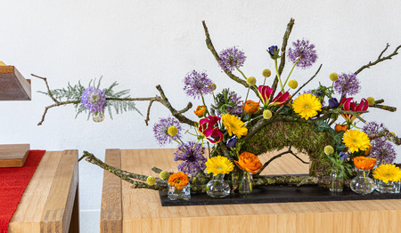 Download gratis: bloemschikking 'Feest van de Hoop' voor Pinksteren