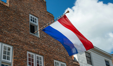 Zingen we het Wilhelmus in de kerk of niet?